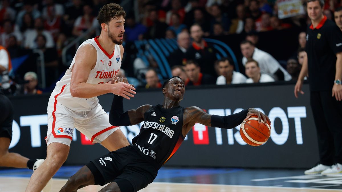 PAP/EPA / TOMS KALNINS / Dennis Schroder i Alperen Sengun