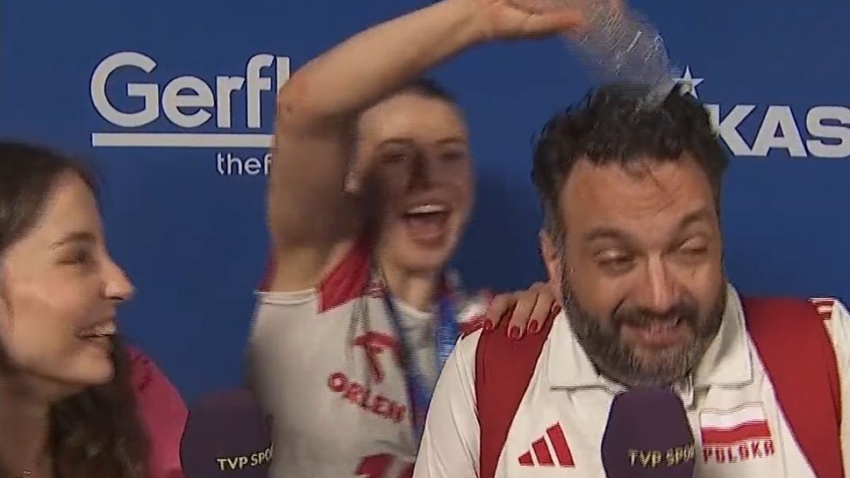 Po wygranej w meczu o 3 miejsce w Lidze Narodów, Stefano Lavarini został oblany wodą