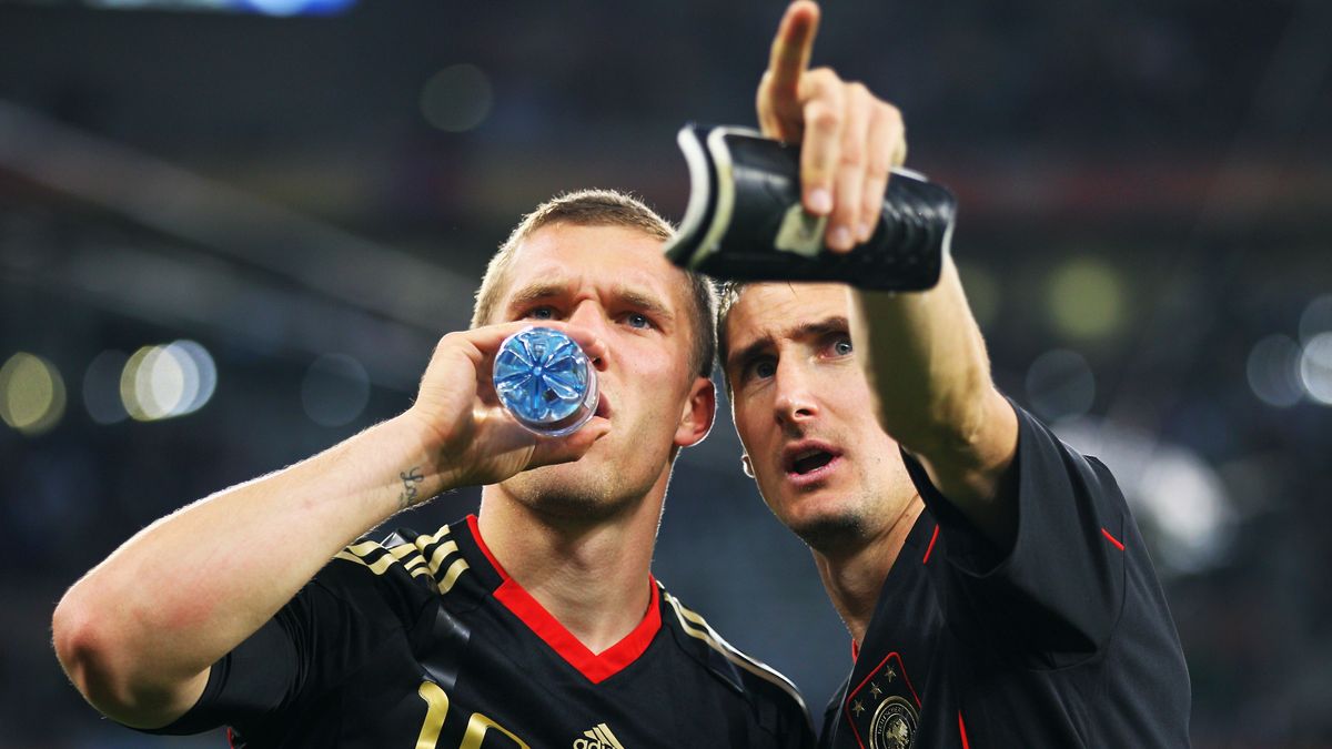 Zdjęcie okładkowe artykułu: Getty Images / Paul Gilham / Na zdjęciu od lewej: Lukas Podolski i Miroslav Klose