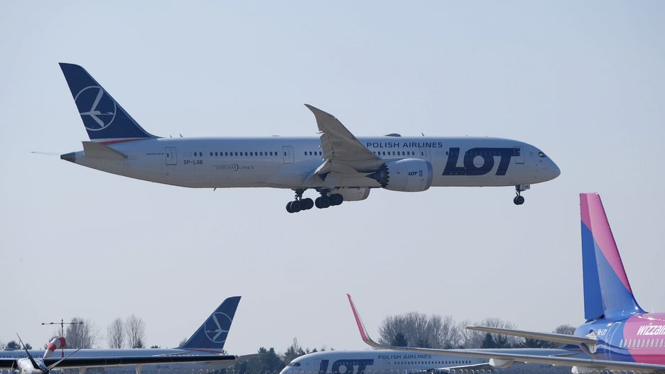 NIK zarzuca Kancelarii Premiera nierzetelne rozliczenie faktur za akcję "Lot do domu"