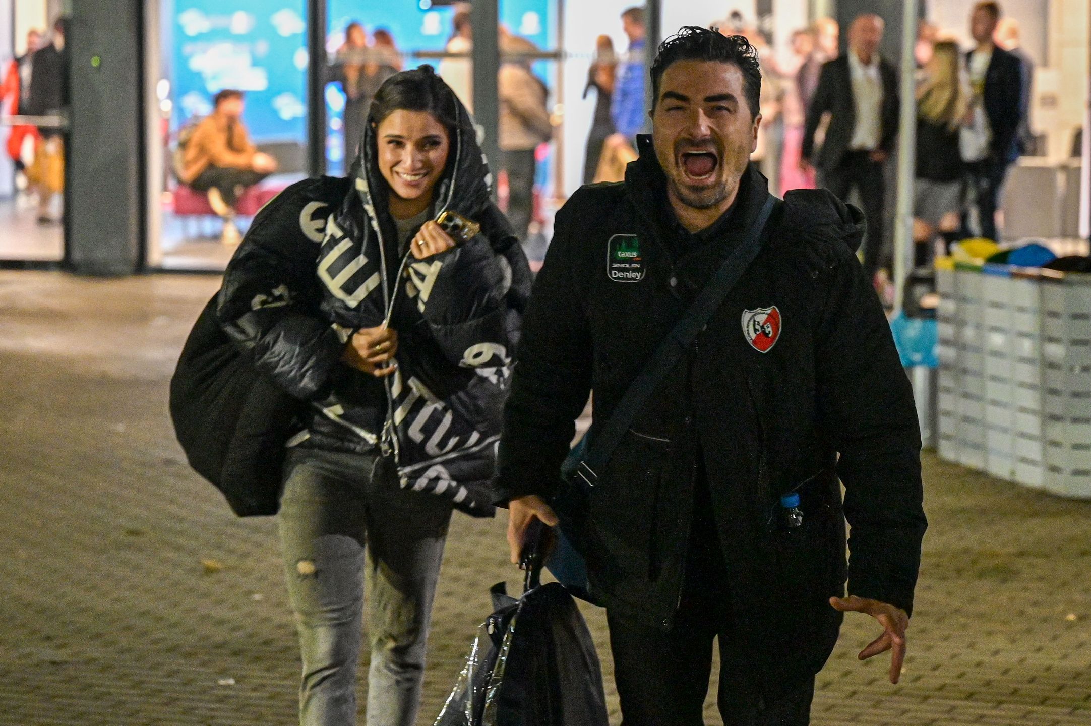 Gwiazdy pospiesznie opuszczają studio "TzG"