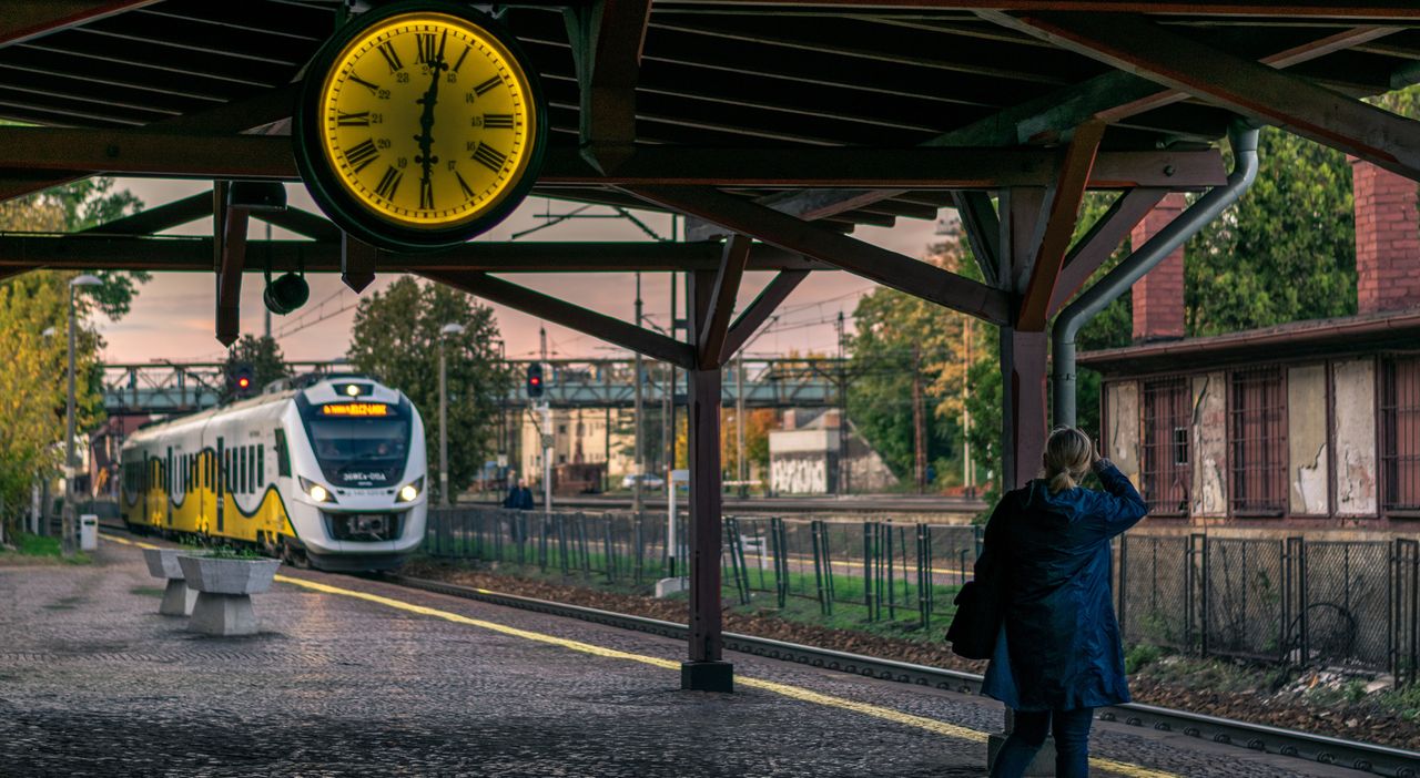 PKP PLK przedstawiły plan przetargowy na 2026 r. Wśród nich kolej do lotniska Modlin