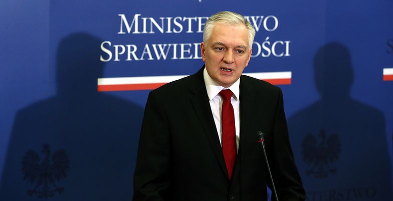 Spektakularna porażka rządu. Przez Gowina