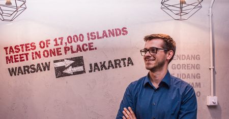 Smog go zmusił, by z Dżakarty wrócił do Polski. Chce podbić świat kuchnią indonezyjską