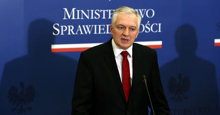 Spektakularna porażka rządu. Przez Gowina