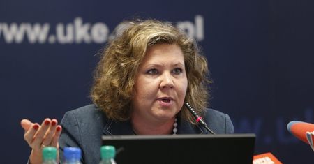 Wystartowała rekordowa aukcja. Waży się przyszłość superszybkiego internetu