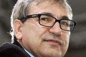 Orhan Pamuk skrytykował rząd Turcji