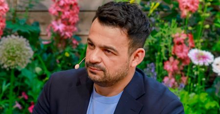 Gwiazdor "PnŚ" padł ofiarą OSZUSTÓW. Podszywają się pod niego na aplikacji randkowej