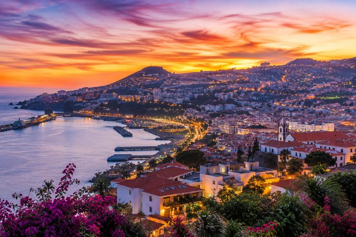 Funchal na Maderze. Miasto, które pachnie oceanem, kwiatami i spokojniejszym życiem