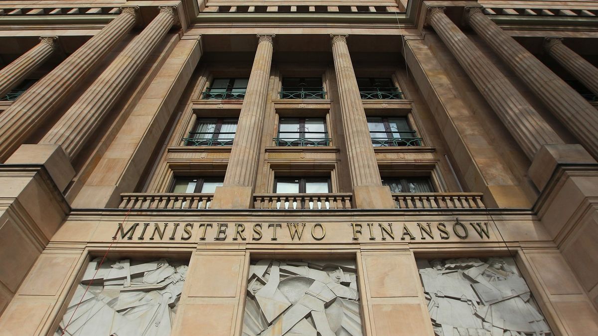 Zdecydowanie największy wzrost dochodów następuje w przypadku podatku VAT.