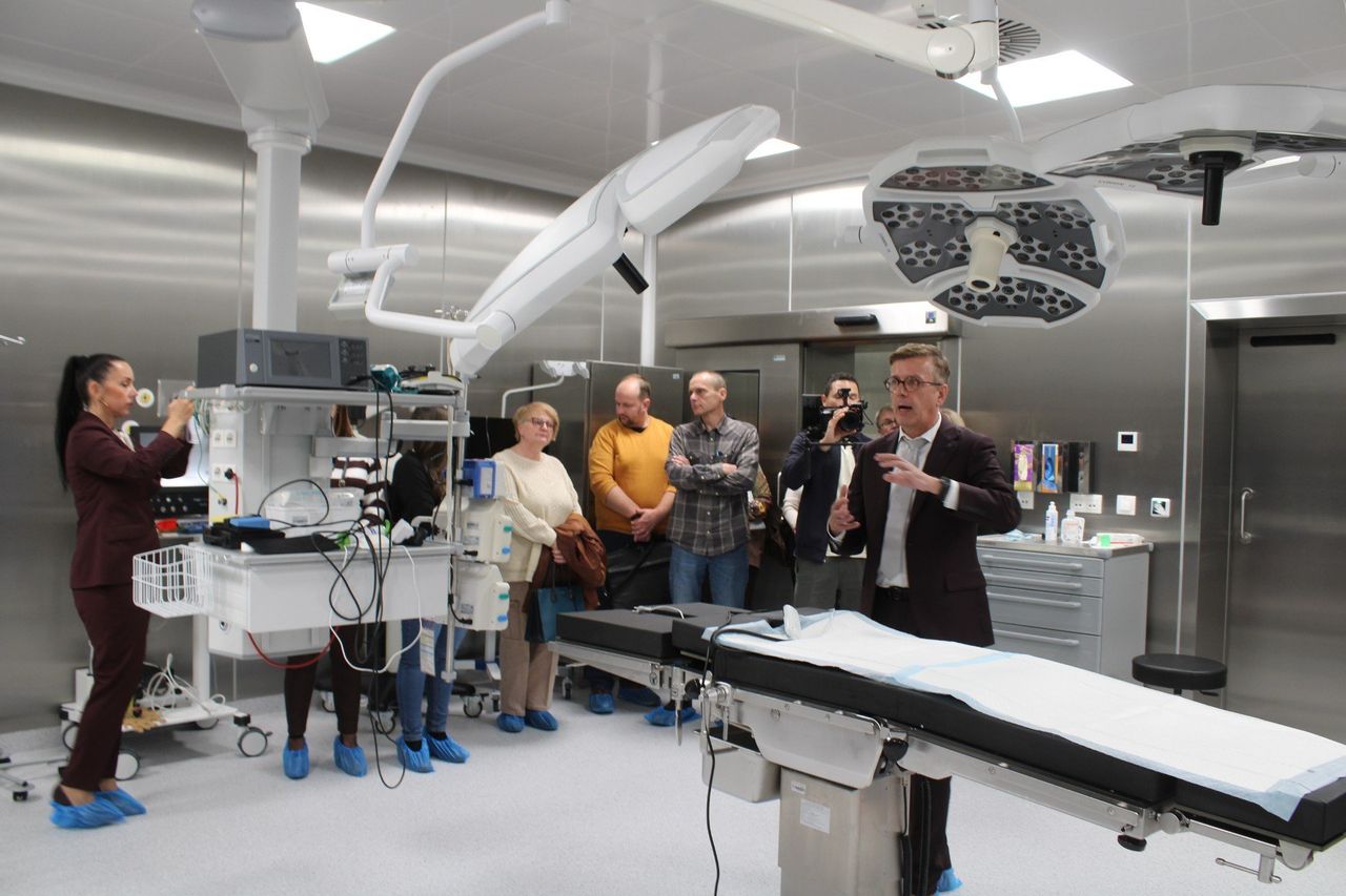 Małopolska dla zwierząt. Pomysł na zapobieganie bezdomności psów i kotów. Włącza się w to Uniwersytecka Poliklinika Weterynaryjna