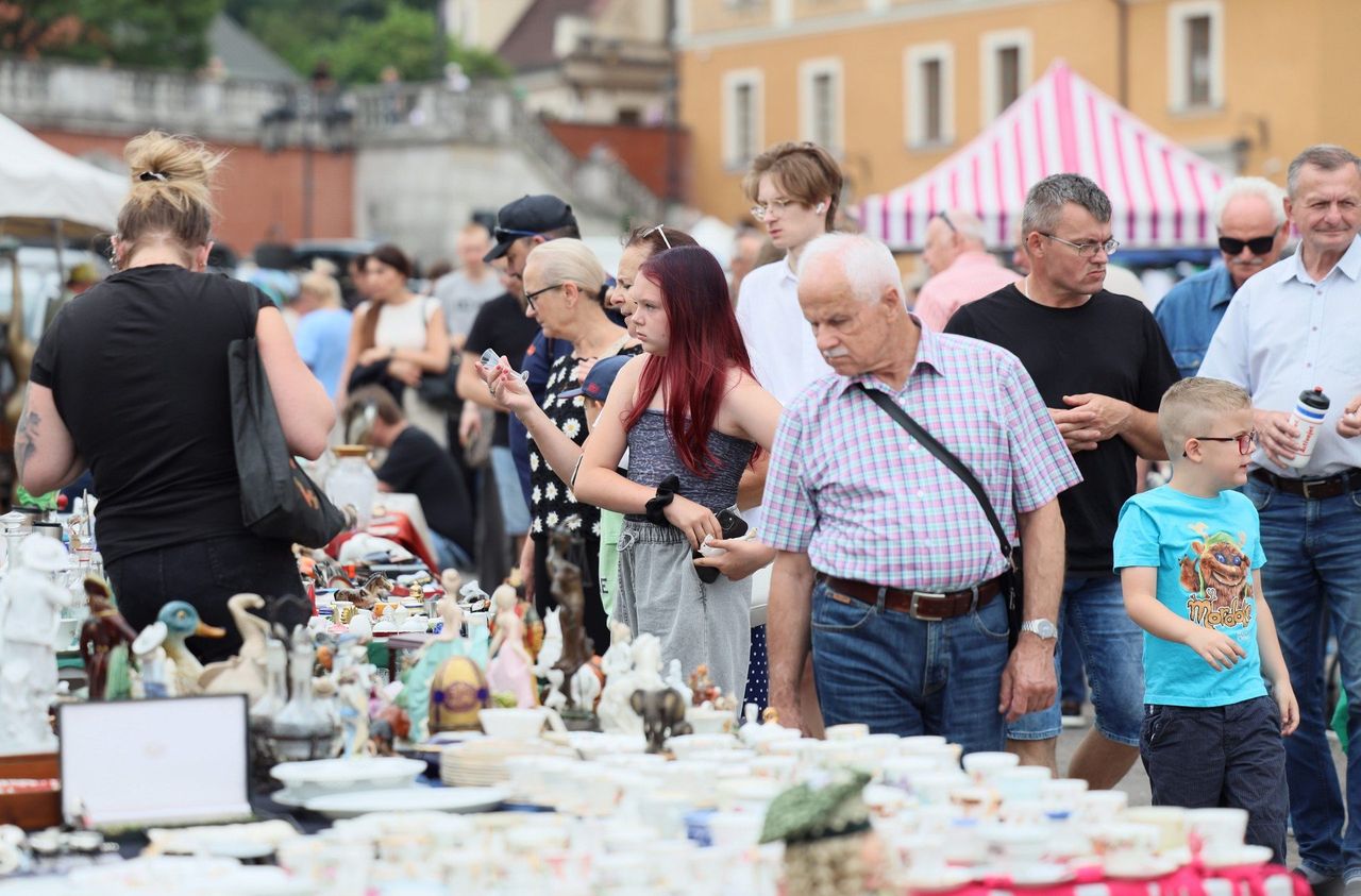 Giełda Staroci w Lublinie. Unikatowe skarby na Placu Zamkowym
