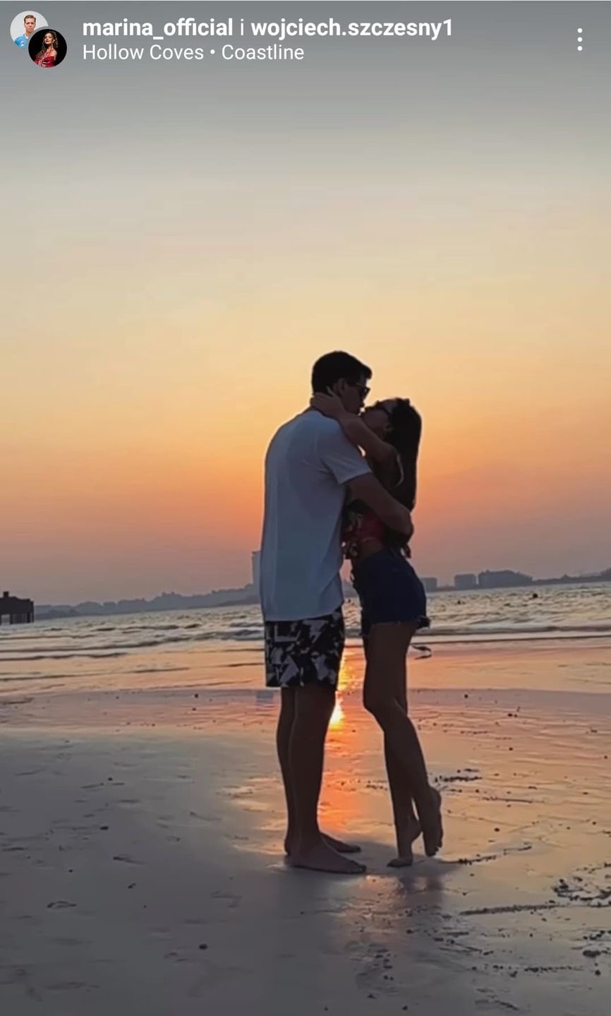 Marina i Wojtek Szczęsny na plaży