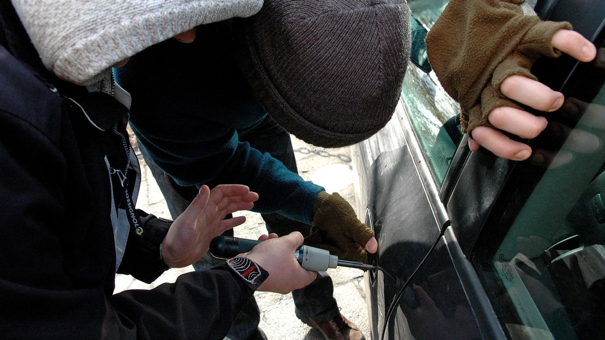 W Polsce kradnie się mniej samochodów. Plagą są wciąż złodzieje z Warszawy.