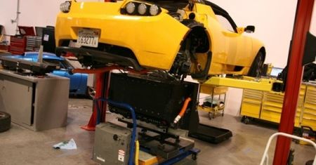 Następca Toyoty MR2 z silnikami Tesli?