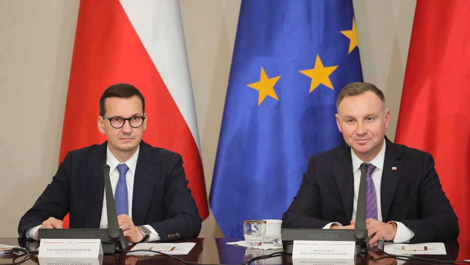 Mateusz Morawiecki, Andrzej Duda
Pawe� Supernak
Belweder, ekologia, politycy, polityka, posiedzenie, przewodnicz�cy, spotkanie