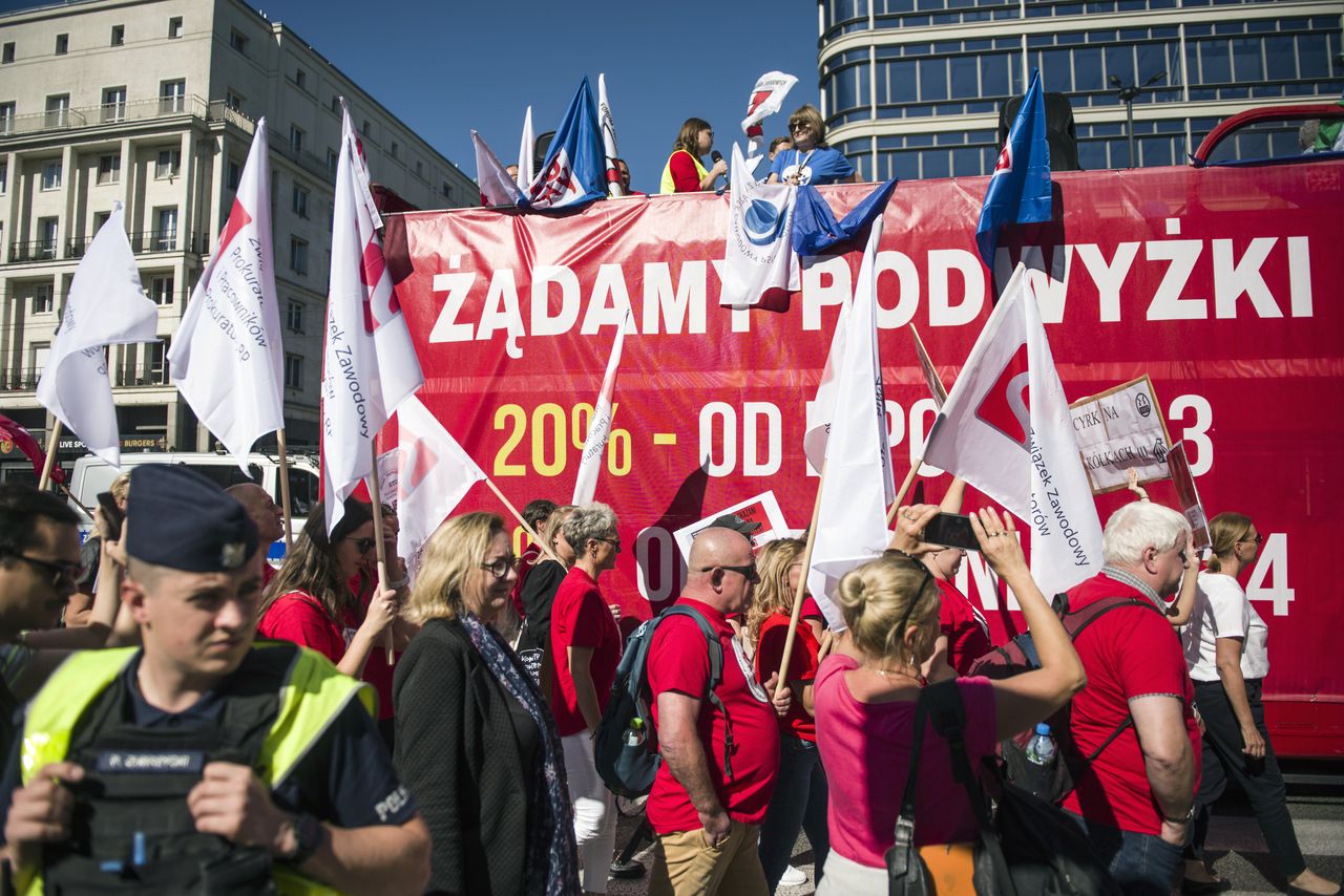 Pracodawcy murem za budżetówką. Czeka nas paraliż państwa
