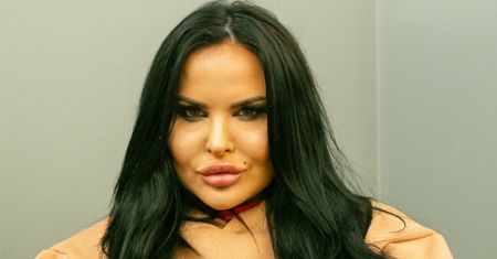 Esmeralda Godlewska WRÓCIŁA na Instagram! "Ból niesie za sobą zmiany"