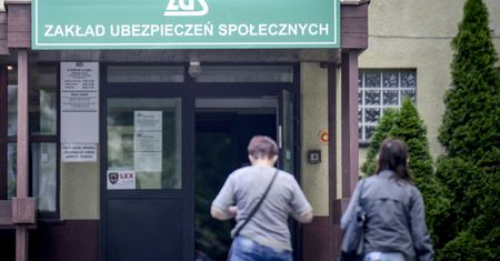 ZUS reaguje na chaos wokół wakacji od składek. Mamy stanowisko