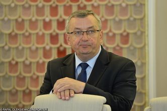 Nowy podatek PiS. "Opłata drogowa nie powinna wpłynąć na ceny paliw"