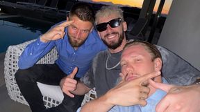 Pokazał zdjęcie z wieczoru kawalerskiego. Tylko zobacz, kto jest obok