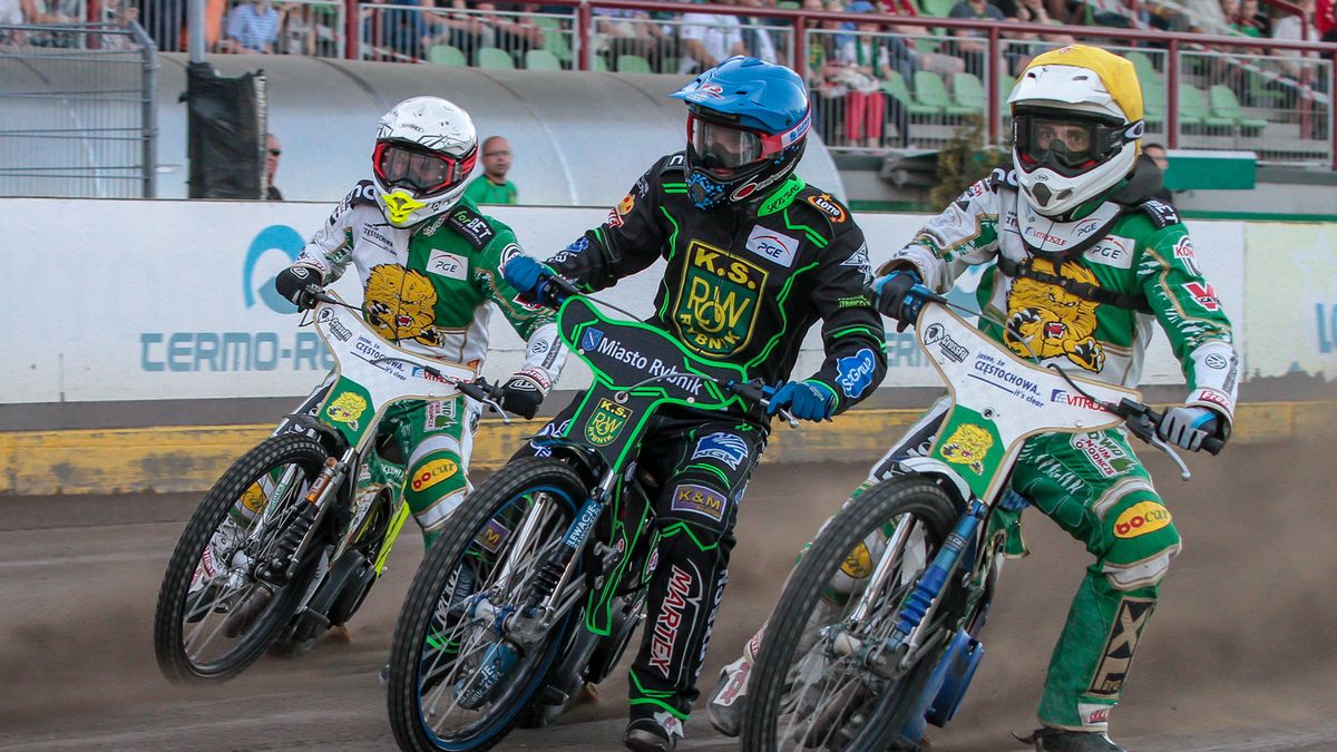 WP SportoweFakty / Arkadiusz Siwek / Na zdjeciu: ROW - Włókniarz. Na torze rybniczanie wygrali 49:41