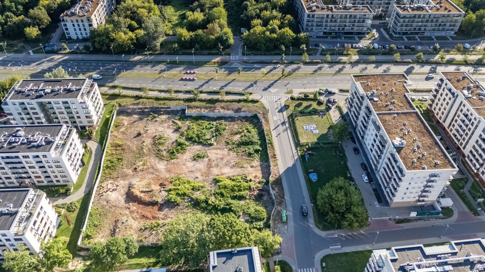 Teren przy Dąbskiej w Krakowie