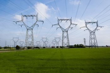 Zasilanie przyszłości. Nowa linia 400 kV dla Dolnego Śląska już gotowa