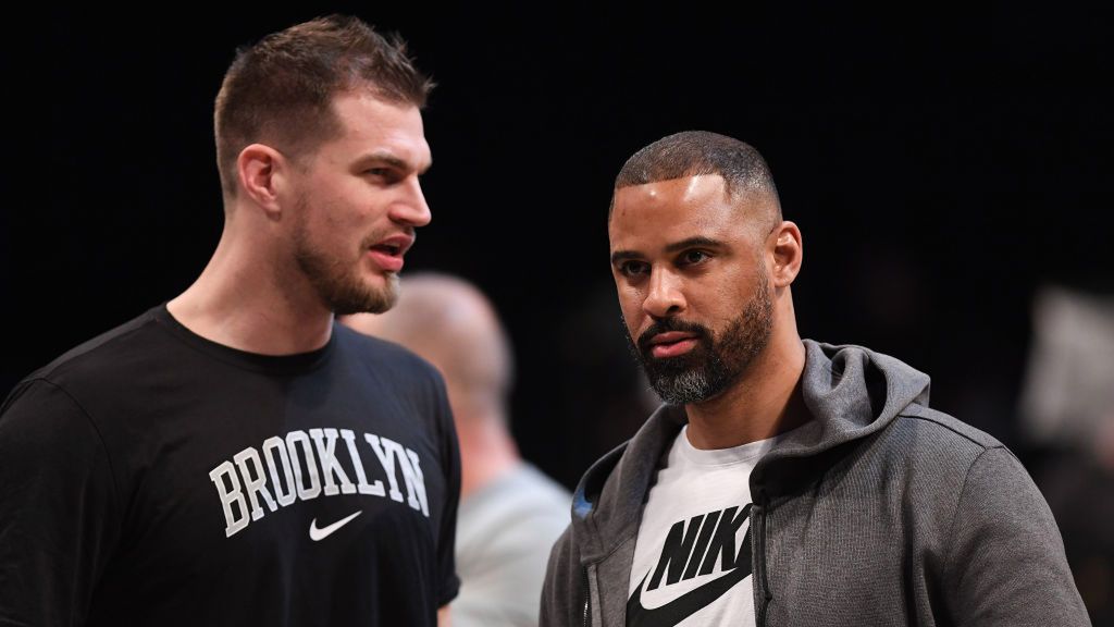 Na zdjęciu od lewej: Tiago Splitter i Ime Udoka