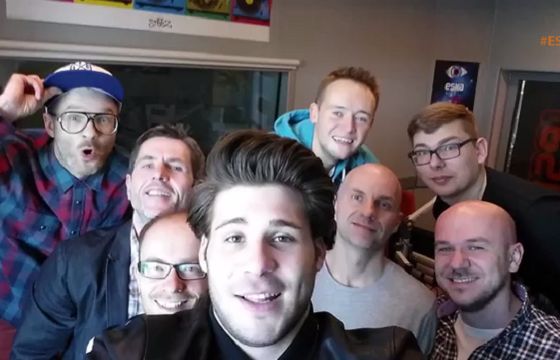 Selfie dj’ów Eski w podzięce za 1,5 mln fanów na FB (wideo)