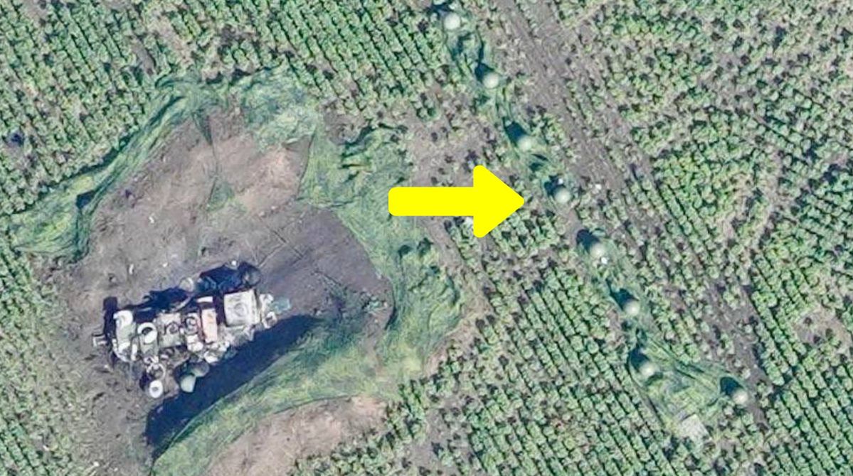 Mysterious row of balls in Ukrainian field