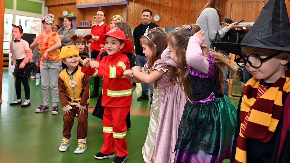 Bal dla dzieci od pierwszych chwil emanował radością.