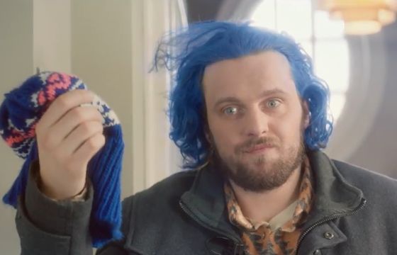 Wujek przegrywający zakłady w reklamie Orange Love za 99 zł miesięcznie (wideo)