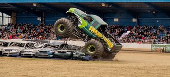 Monster trucki ponownie w Radomsku. Widowisko dla fanów motoryzacji