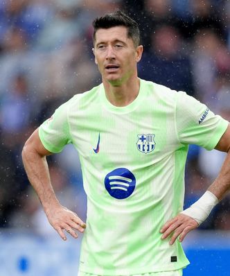 Potężne długi przez transfer Lewandowskiego. Tyle Barcelona jest winna polskim klubom