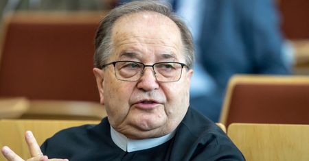 Rydzyk krótko. Chce pieniędzy: Może w twojej rodzinie jest ktoś, kto da