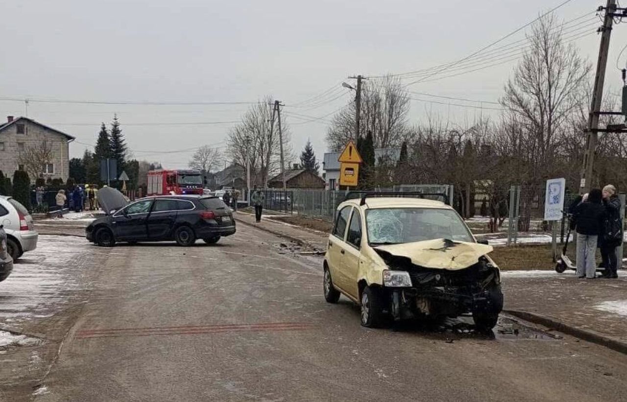 Nie żyje 14-latka. Potrącona przed szkołą przez 73-letniego kierowcę fiata