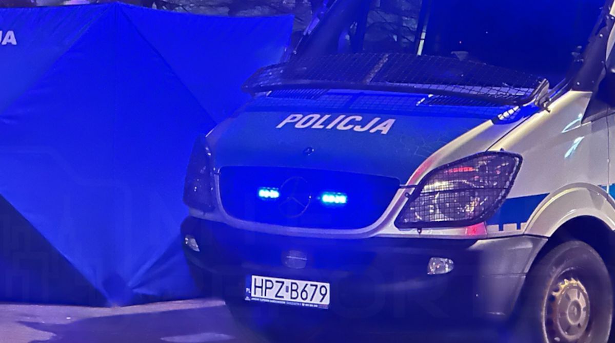 Zwłoki mężczyzny na chodniku w Śródmieściu. Na miejscu pracowała policja