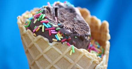 Lody czekoladowe o niskiej zawartości węglowodanów