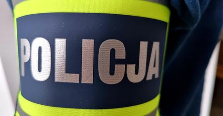 Mężczyzna, który podszywał się pod księdza usłyszał zarzut.