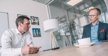 Język, waluta, płatności - trzy kroki, by wyjść ze sklepem internetowym poza granice Polski