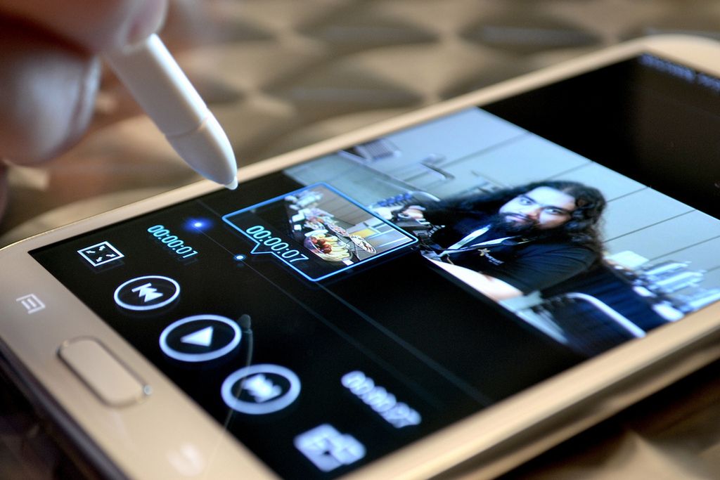 Patentowe walki Apple'a i Samsunga jednak szkodzą innowacyjności