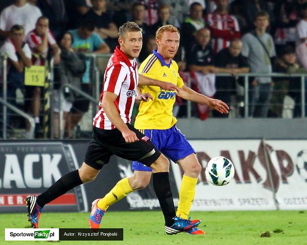 Marcin Radzewicz to jeden z bardziej doświadczonych piłkarzy żółto-niebieskich