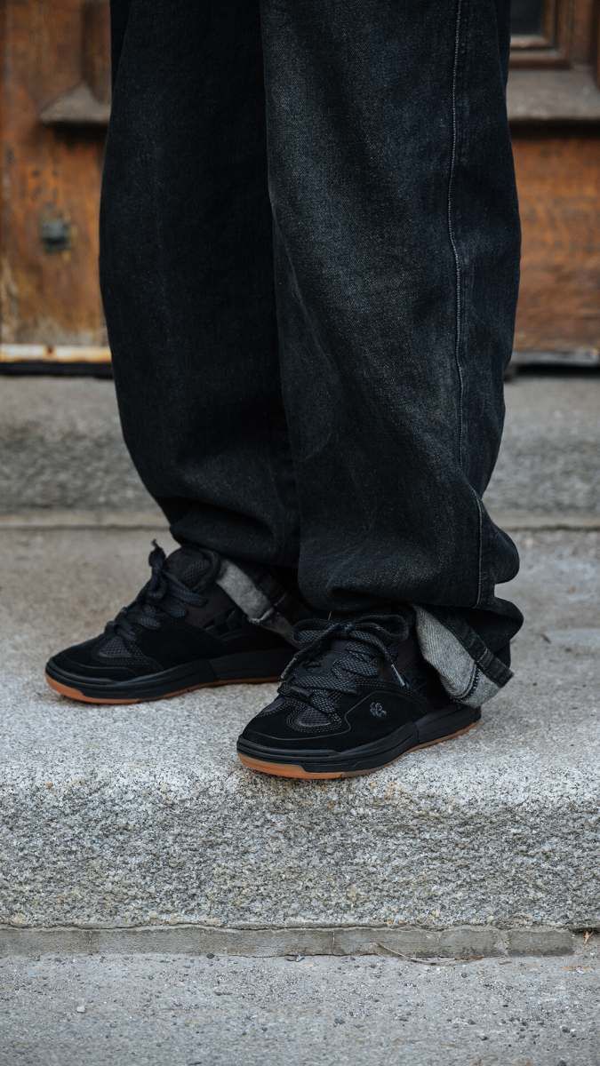 FA24_Skate_DIME_Mixxa_Lifestyle_9x16_3649