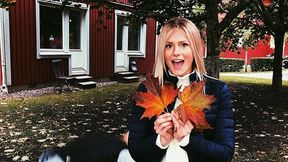 Jest młodszą wersją Therese Johaug. 19-letnia Frida Karlsson zachwyca urodą