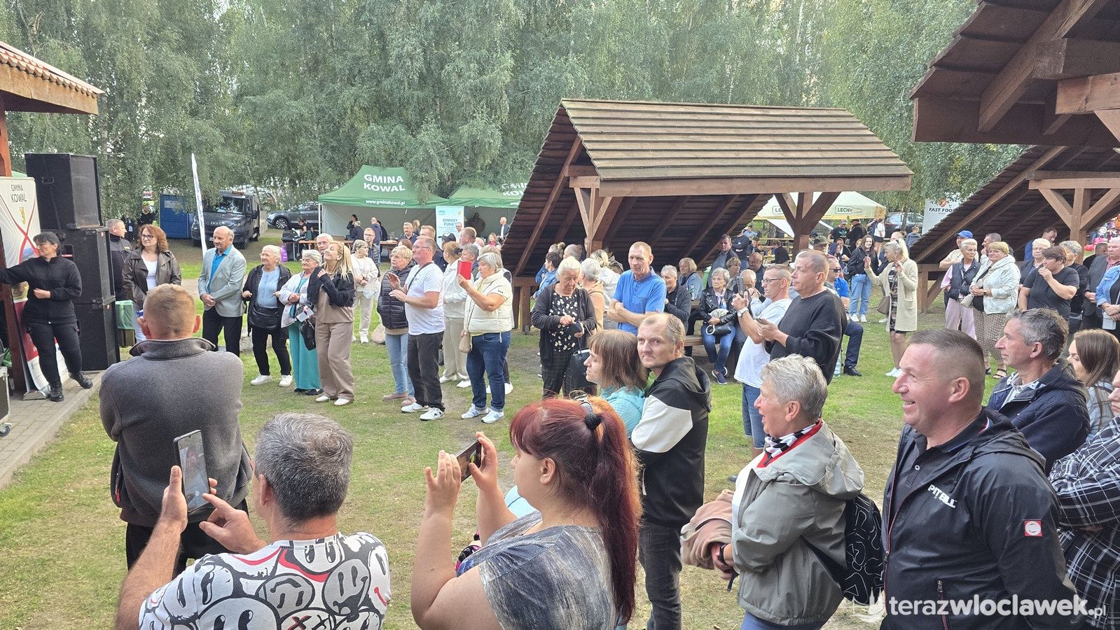 Piknik charytatywny nad jeziorem Lubiechowskim