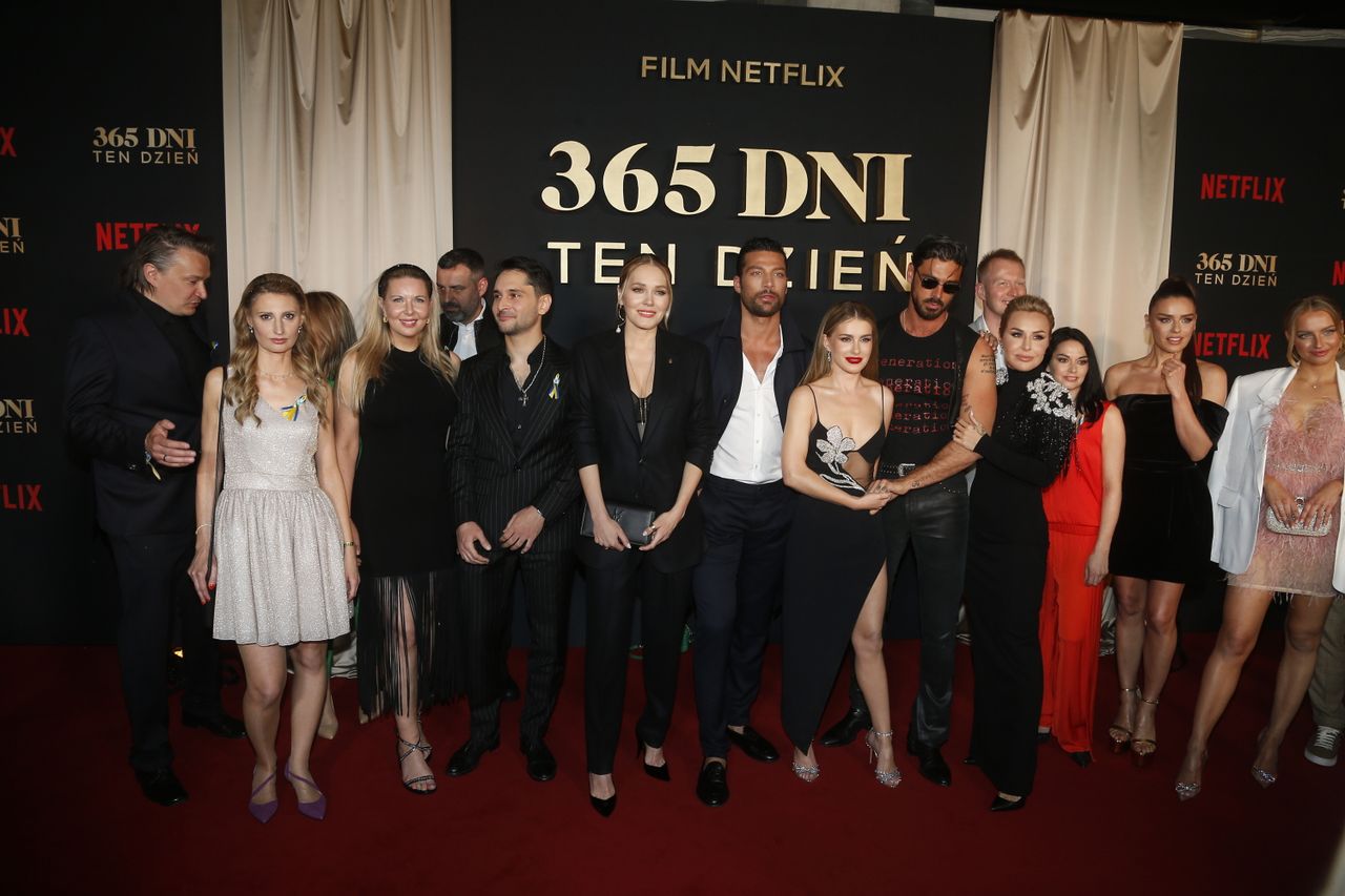 365 Dni Trzecia Część Streszczenie Trzecia część "365 dni" jest już nakręcona. Kiedy trafi na Netflixa