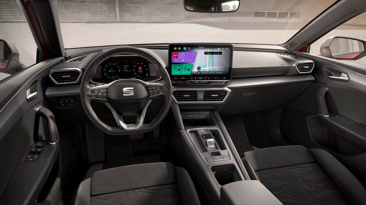 The interior of the Seat Leon after the facelift