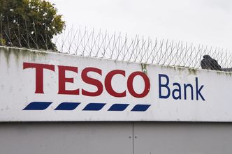 Brytyjskie służby badają atak na bank Tesco