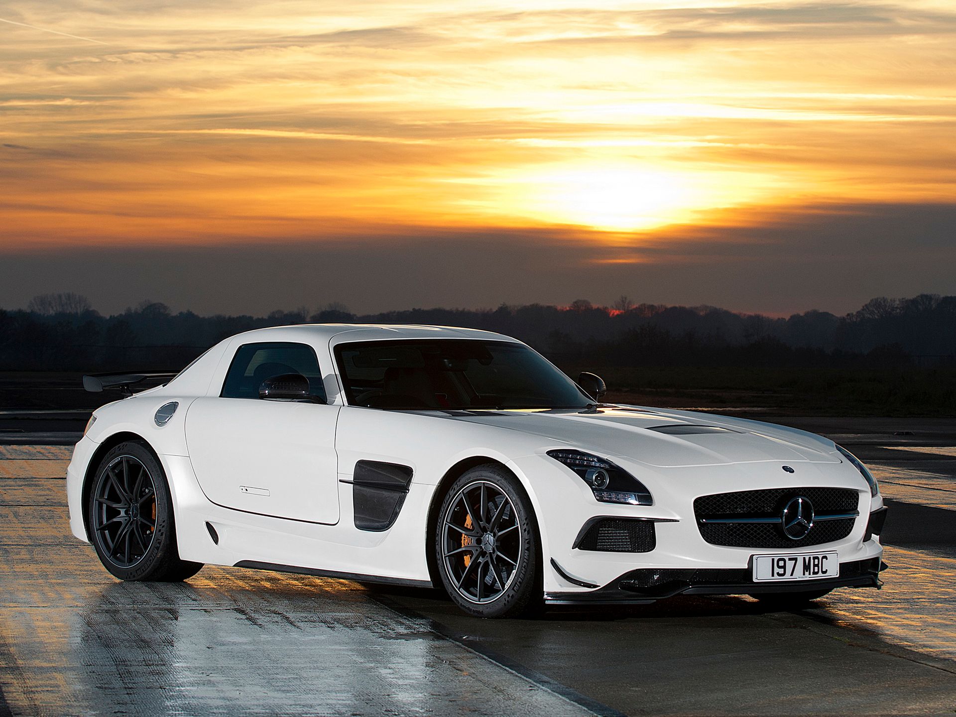Żegnamy króla: odchodzi Mercedes-Benz SLS AMG 53